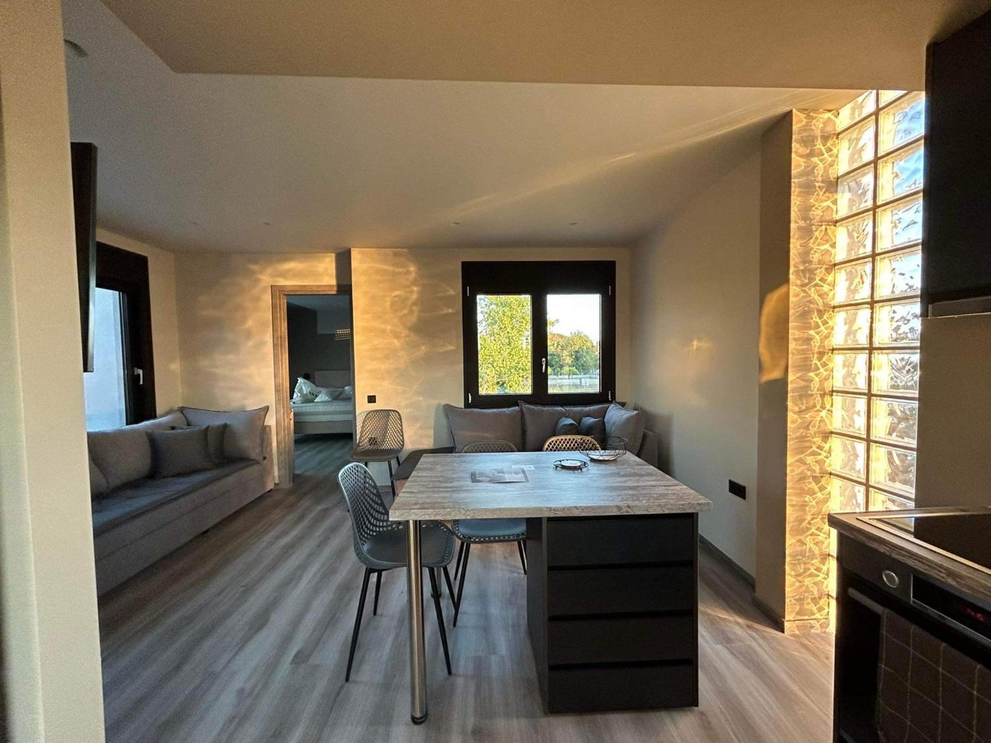 Grand Villa